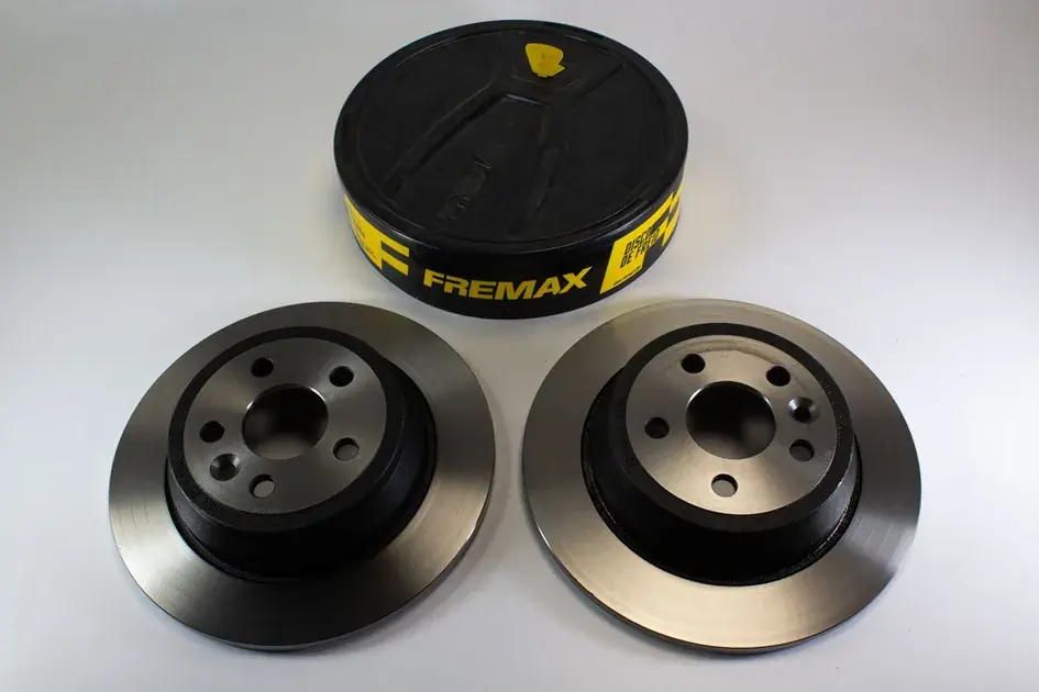 While Supplies Last Fremax Rear Disc Brake Rotor - LR039935