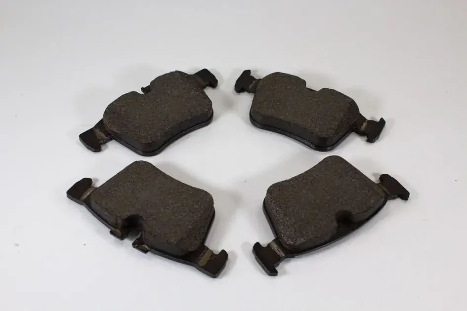 Bargain Ferodo Rear Disc Brake Pad Set - 32287447