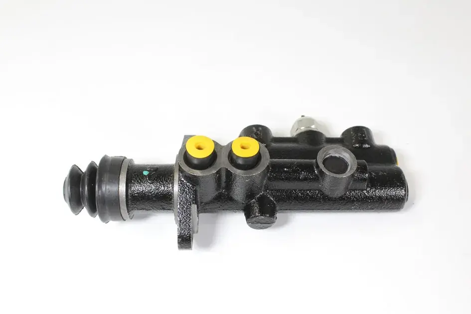 Factory Price URO Brake Master Cylinder - 91135501202