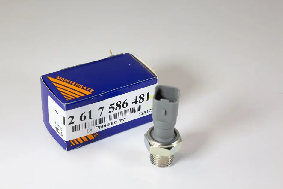 Authentic CRP Engine Oil Pressure Switch - 12617586481