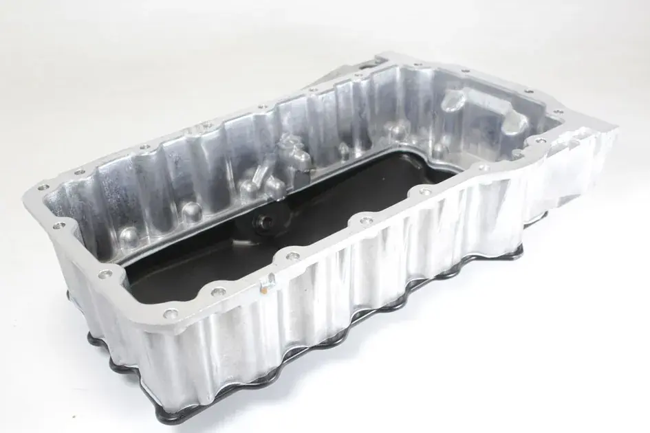 Clearance URO Engine Oil Pan - 06A103601T