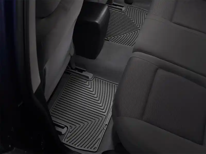 Premium WeatherTech 03-06 Lincoln Navigator/Navigator L Rear Rubber Mats - Black