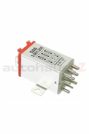 URO Parts 2015403745, 3901300 Overload Protection Relay; 9 Pin Connection; With 10Amp Fuse Protection - Mercedes Affordable