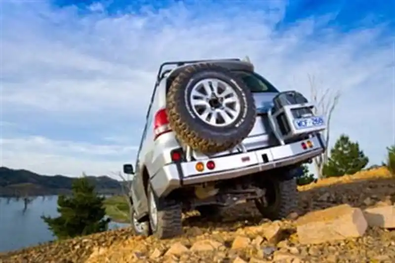 ARB Rear Bar 200 Series Blk 2007 To 10/15 (Fit Kit NOT Included) Direct From Factory