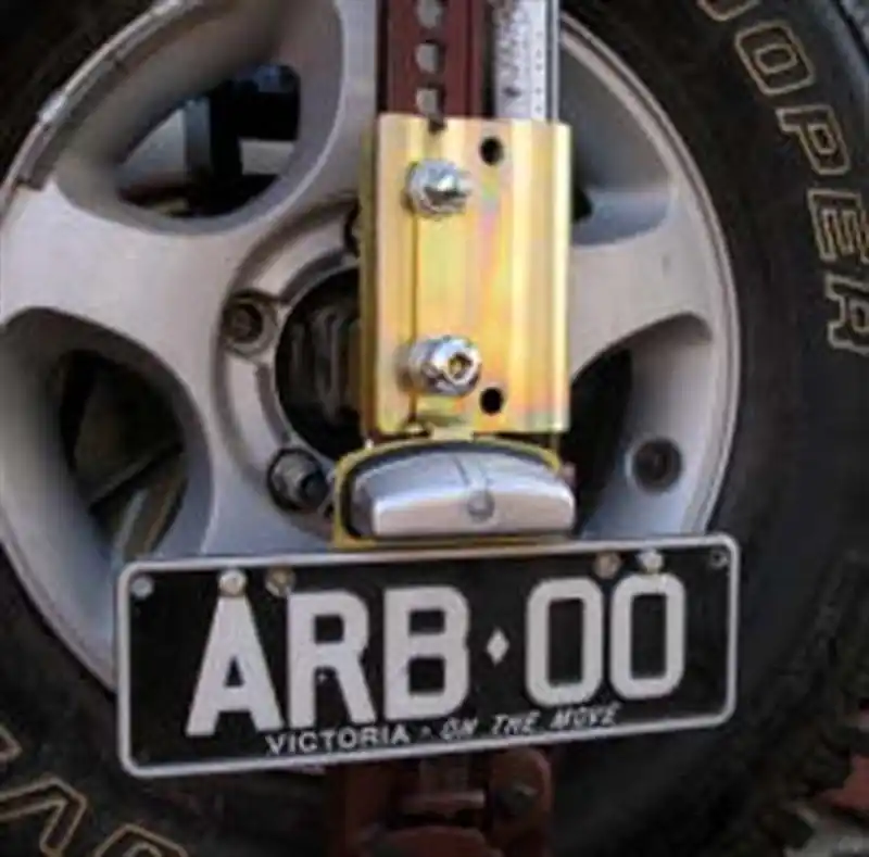 Holiday Sale ARB Hi Lift Mount W/Carrier